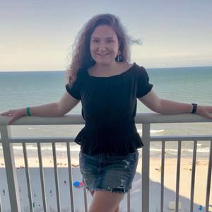 Meet your Posher, Katelyn